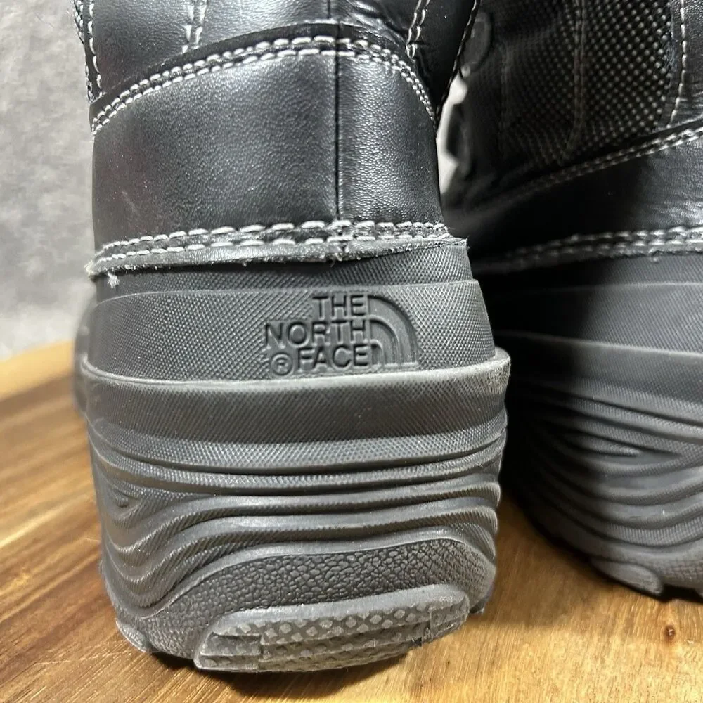 The North Face Alpenglow IV Kids Size 5 Black Waterproof Winter Snow Boots Used